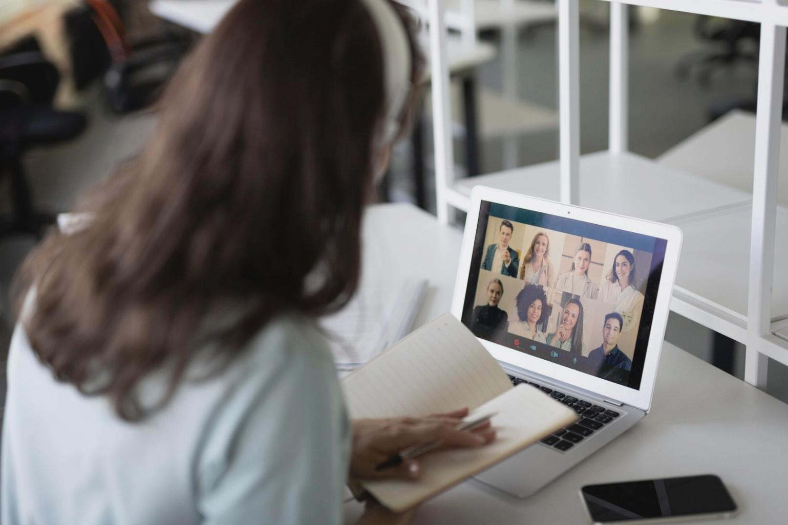 Vertrauensvolle Finanzgespräche in entspannter Atmosphäre